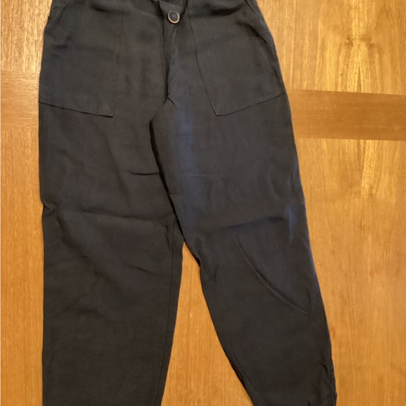 Girls- 2 pairs of black pants for 16.00 for both - Picture 2 of 2